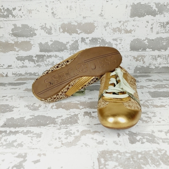 Guess W.G. Pearson Lace Up Metallic Gold Lace Up Athleisure Sneakers M553 - Picture 5 of 8